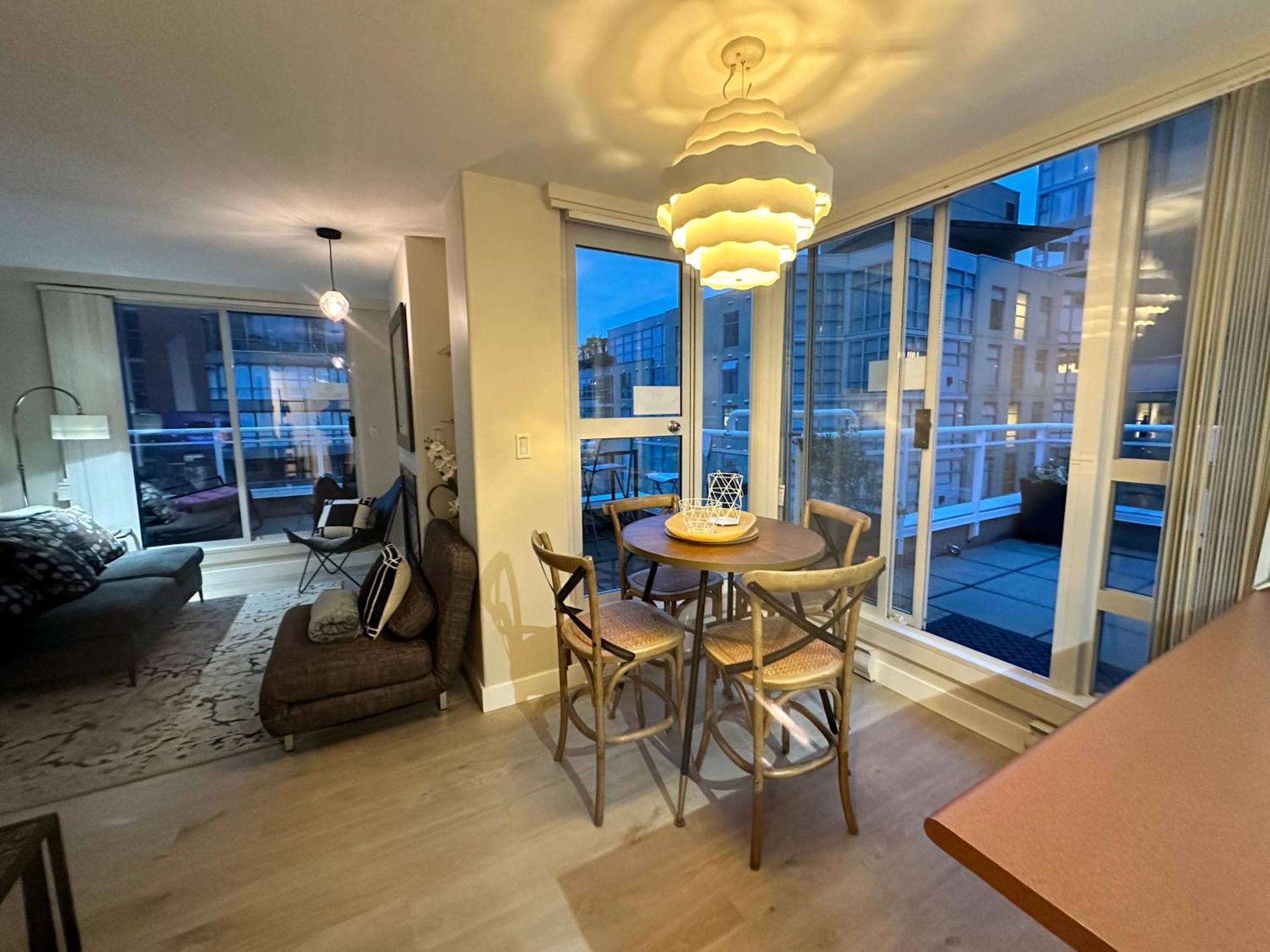 Penthouses Of Beach Ave Vancouver Buitenkant foto